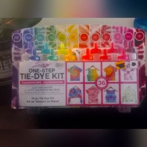 Tulip One Step Tye Dye Kit